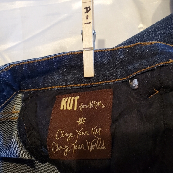 Kut From Kloth Women's Mid Rise Kathy Boyfriend Denim size 8 - Picture 8 of 14